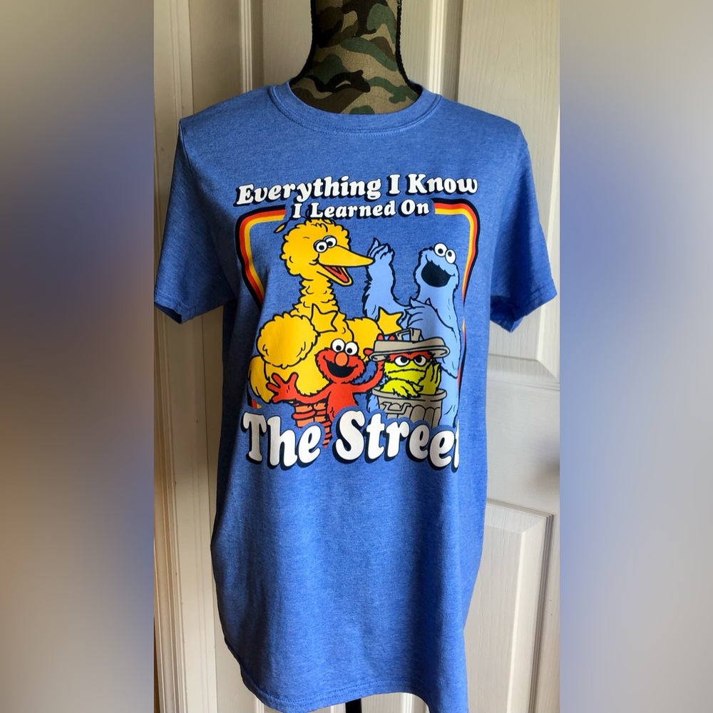 SESAME STREET Everything I Know I Learned On The Streets Unisex Tee